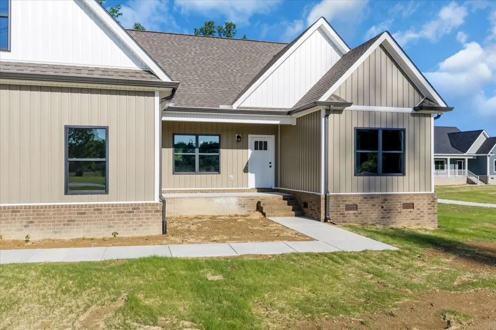 71 Brinkley Road Wartrace, TN 37183