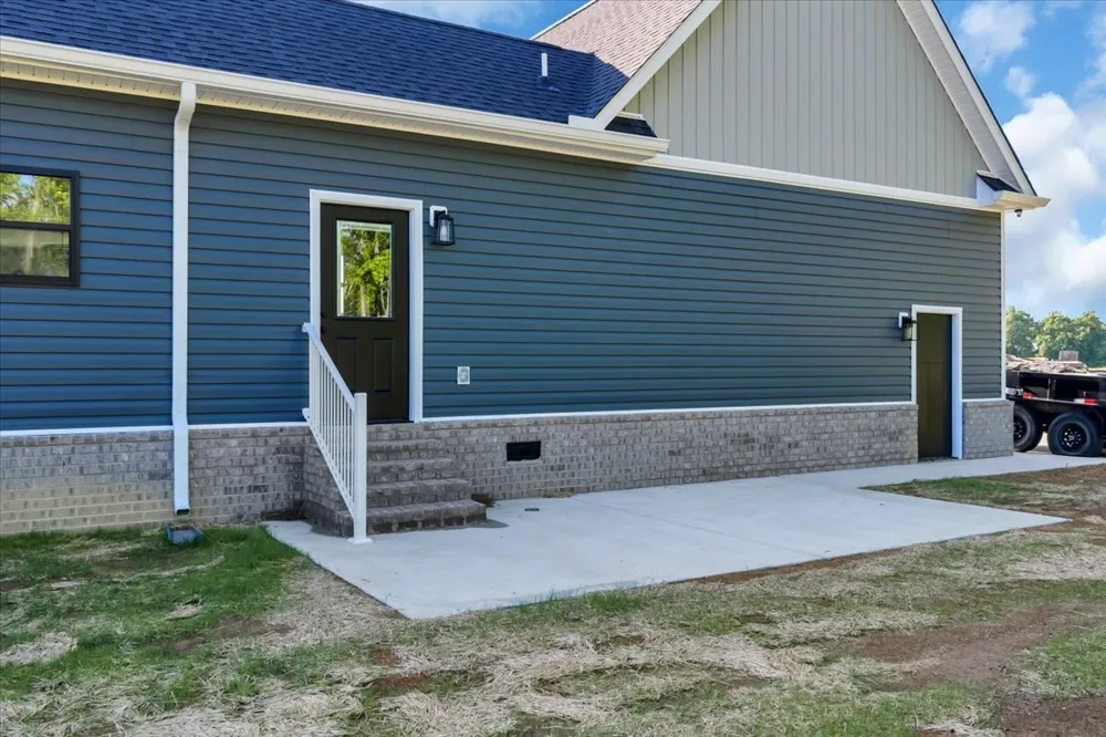 101 Brinkley Road Wartrace, TN 37183