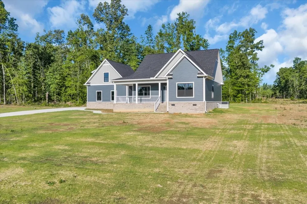 101 Brinkley Road Wartrace, TN 37183