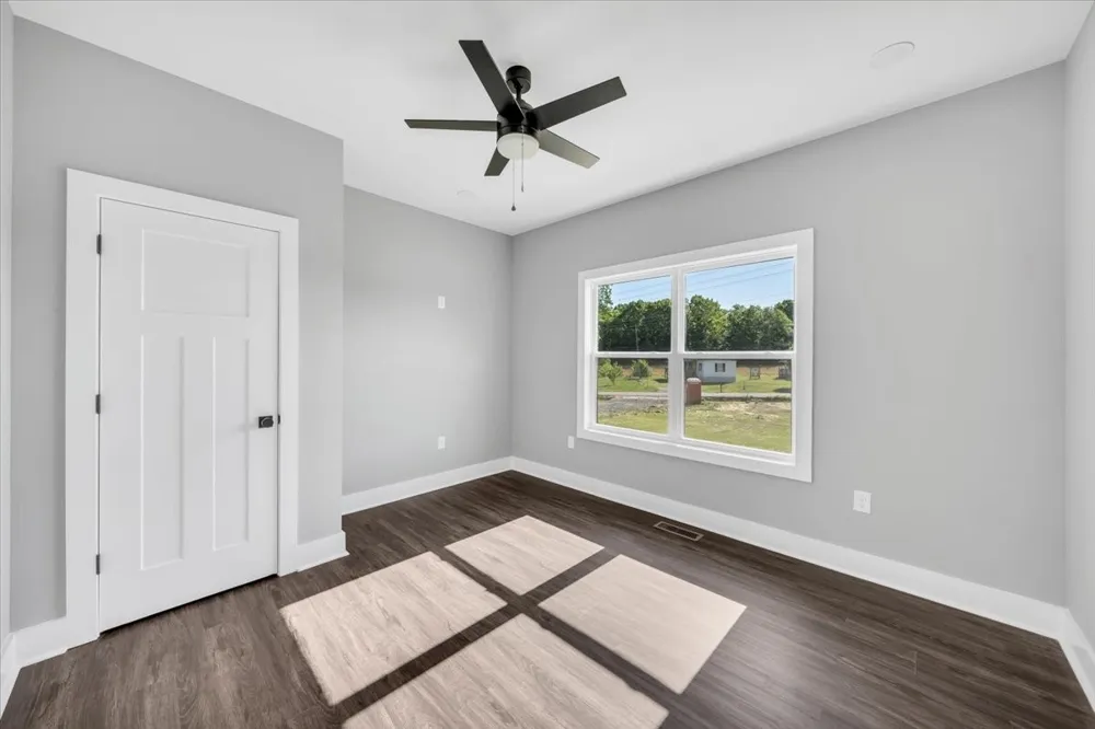 101 Brinkley Road Wartrace, TN 37183