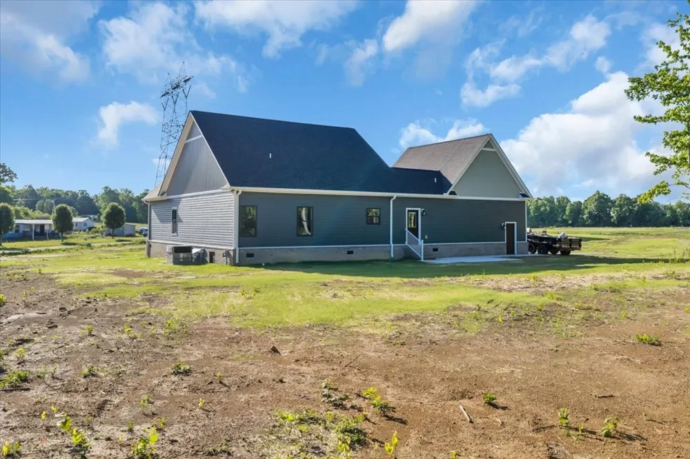 101 Brinkley Road Wartrace, TN 37183