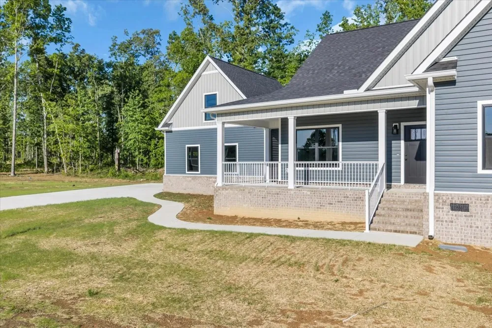 101 Brinkley Road Wartrace, TN 37183