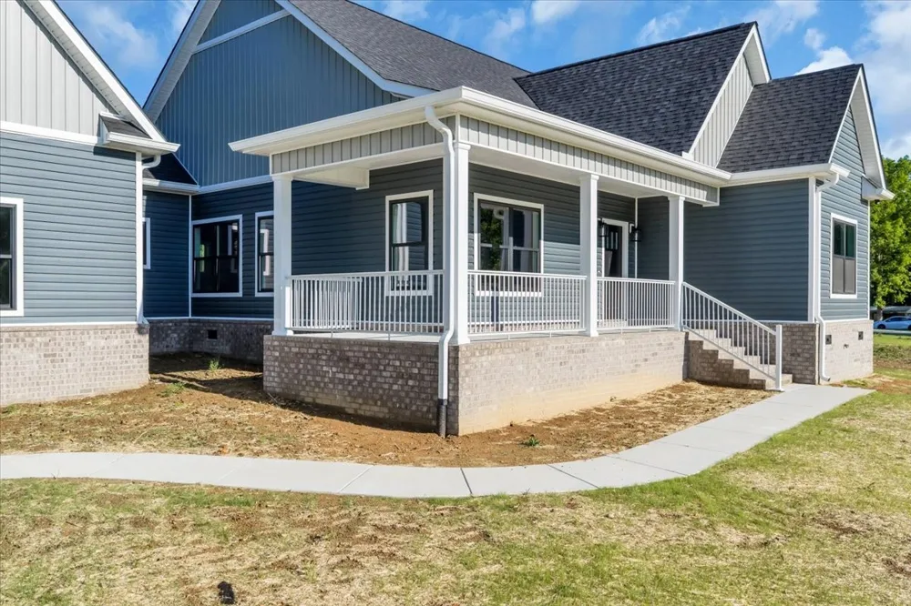 101 Brinkley Road Wartrace, TN 37183
