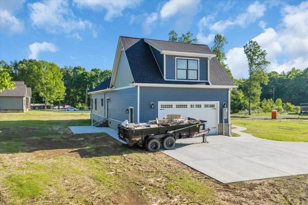 101 Brinkley Road Wartrace, TN 37183