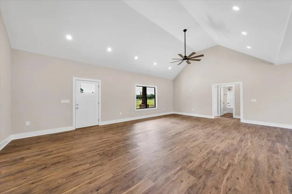 139 Brinkley Road Wartrace, TN 37183