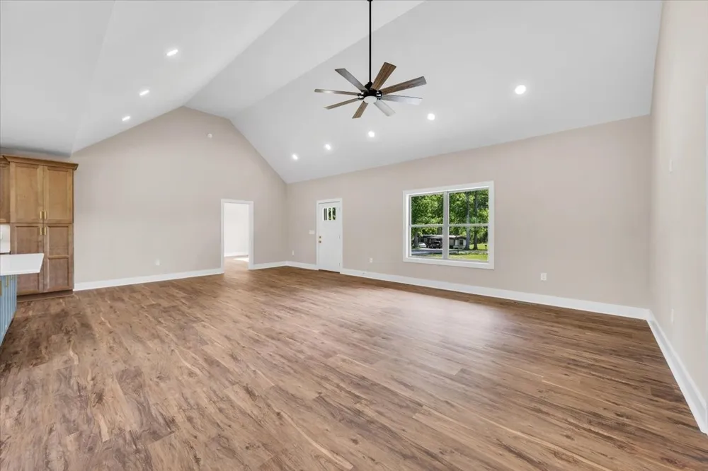 139 Brinkley Road Wartrace, TN 37183
