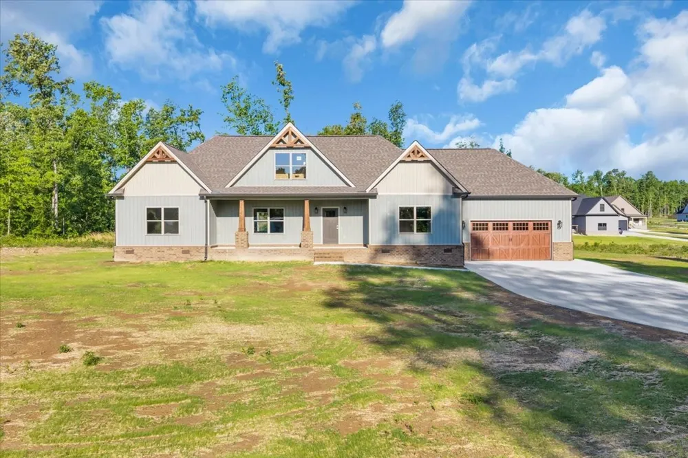 139 Brinkley Road Wartrace, TN 37183