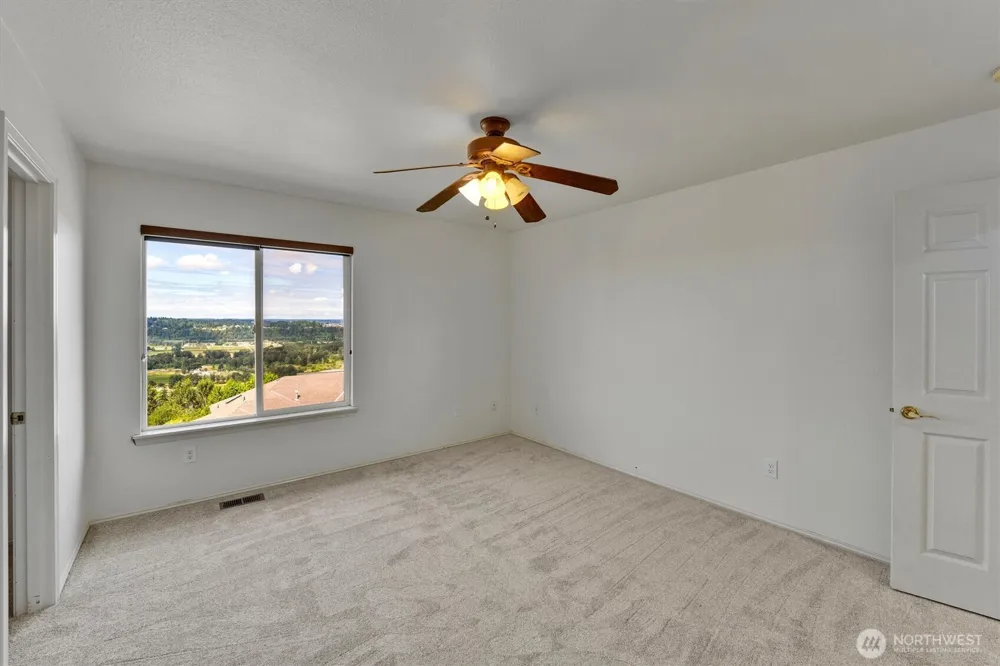 10010 181st Avenue Ct E Bonney Lake, WA 98391