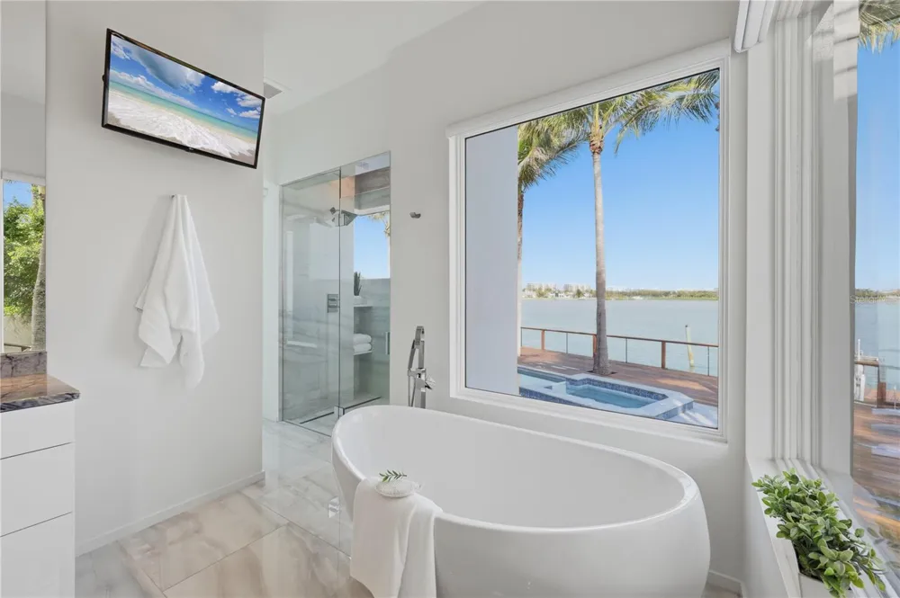 1475 JOHN RINGLING PARKWAY Sarasota, FL 34236