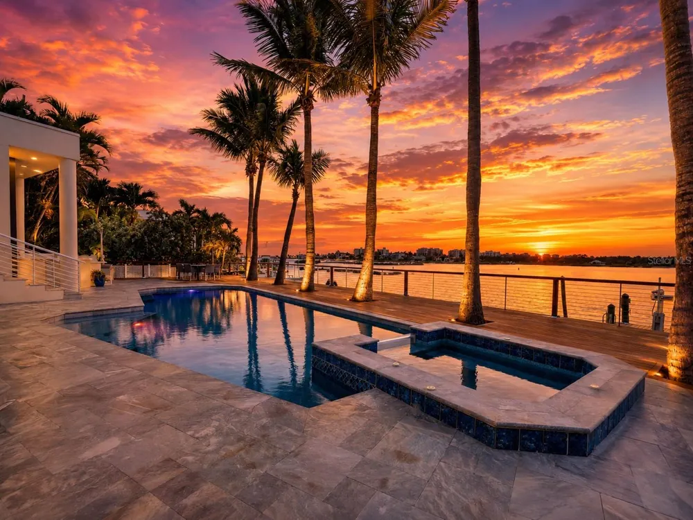 1475 JOHN RINGLING PARKWAY Sarasota, FL 34236
