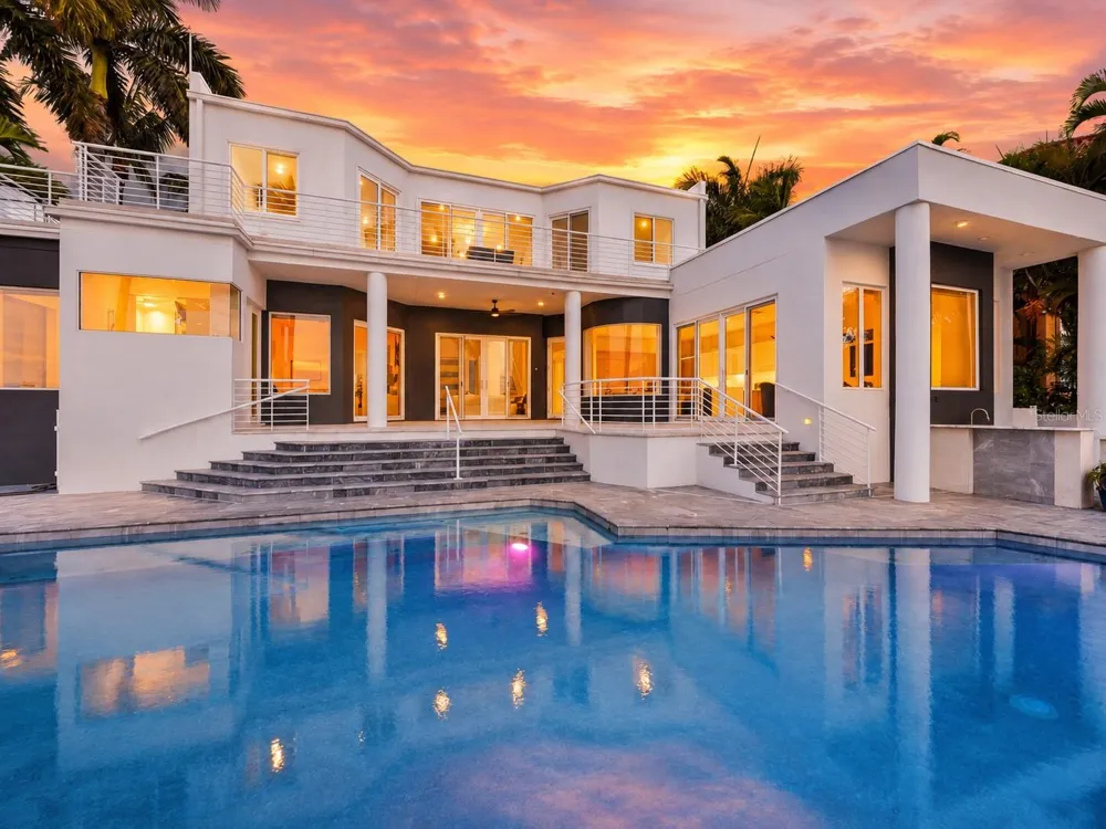1475 JOHN RINGLING PARKWAY Sarasota, FL 34236