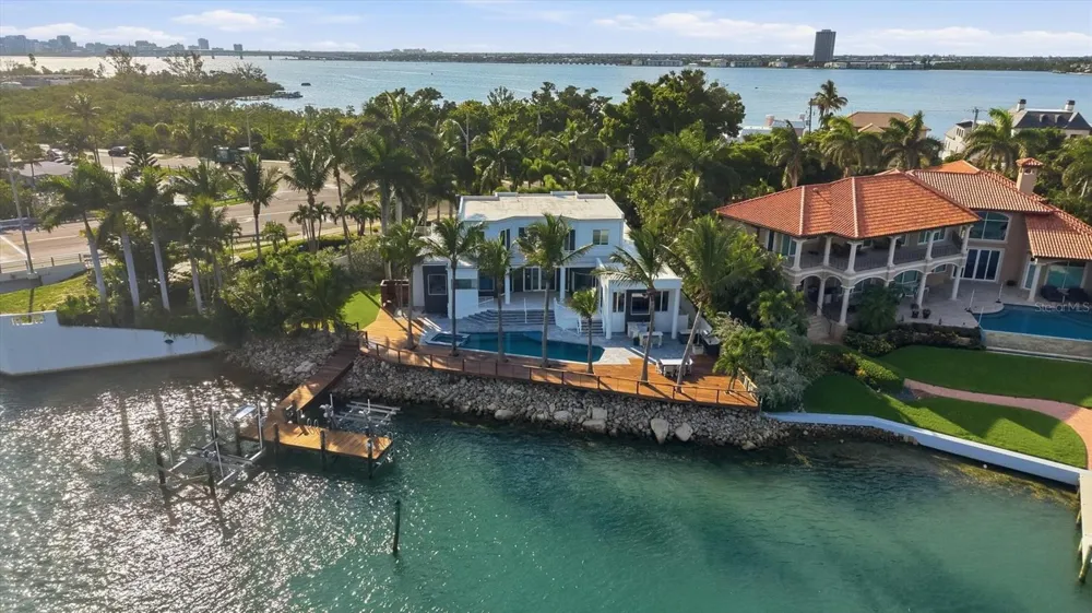 1475 JOHN RINGLING PARKWAY Sarasota, FL 34236