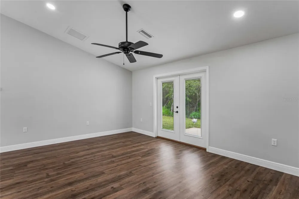 15093 GONZO ROAD Weeki Wachee, FL 34614