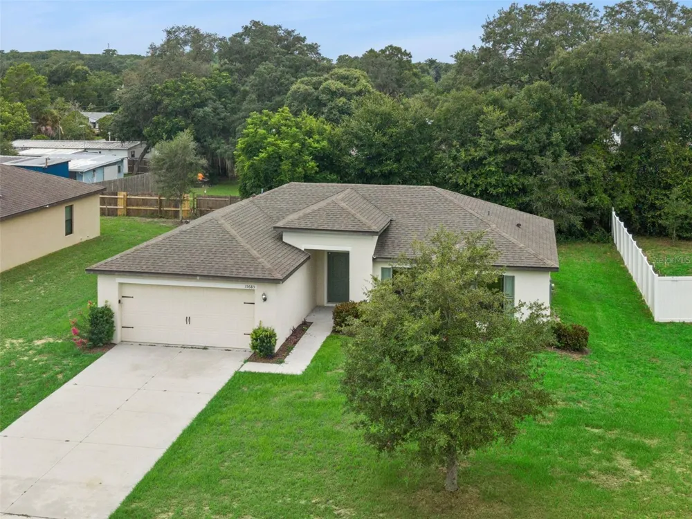 35685 ROSE MOSS AVENUE Leesburg, FL 34788