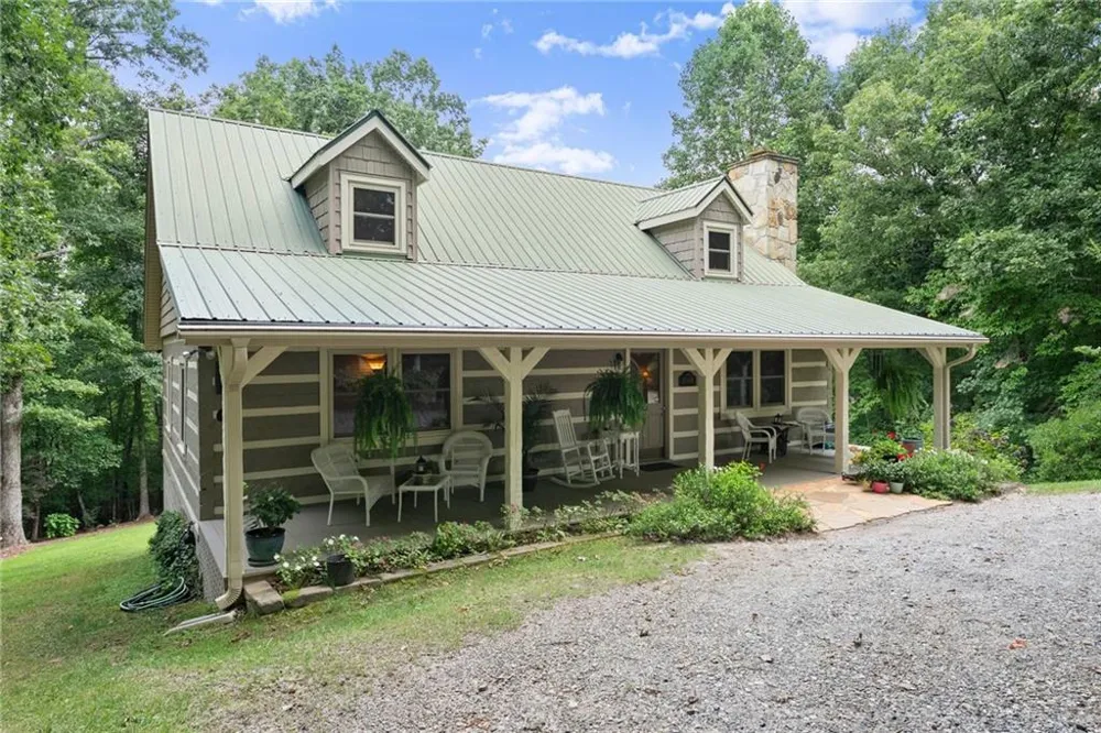 481 Leona Lane Cleveland, GA 30528