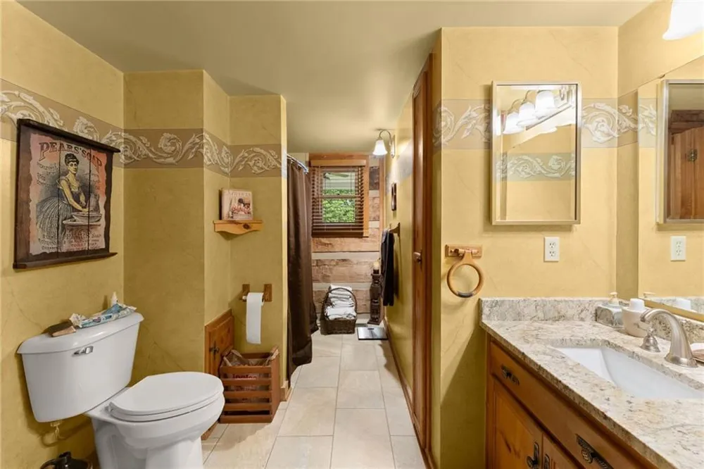 481 Leona Lane Cleveland, GA 30528