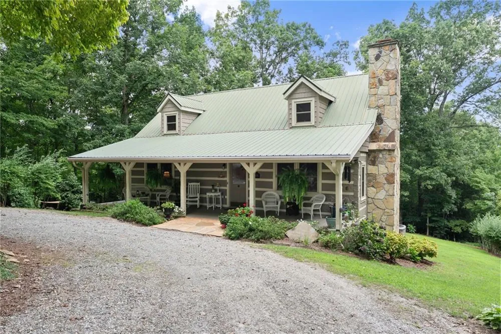 481 Leona Lane Cleveland, GA 30528