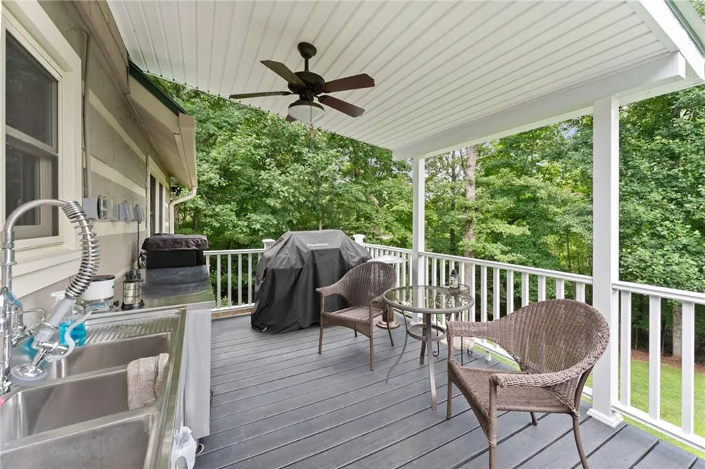 481 Leona Lane Cleveland, GA 30528