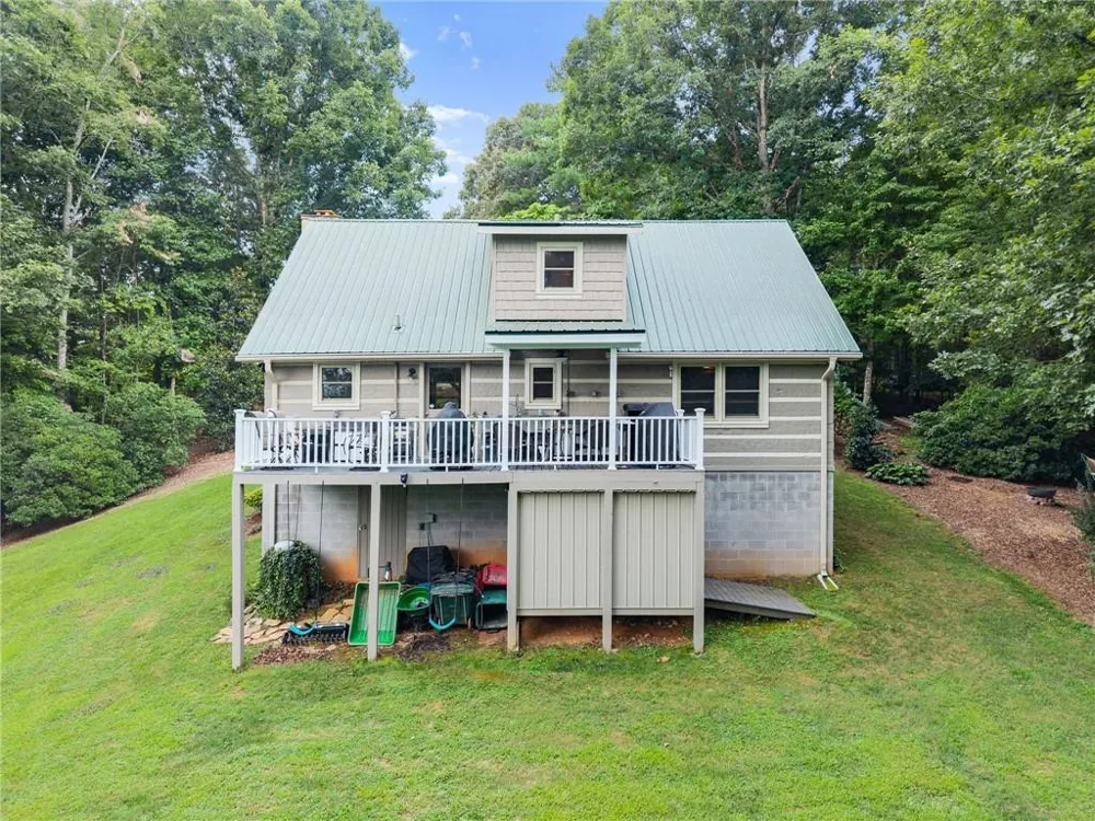 481 Leona Lane Cleveland, GA 30528