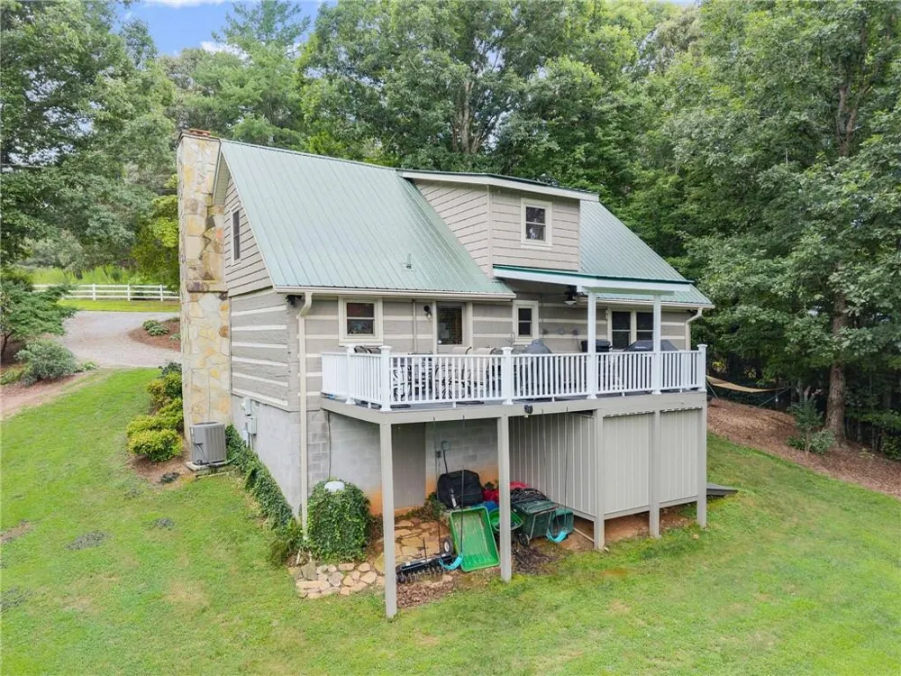481 Leona Lane Cleveland, GA 30528