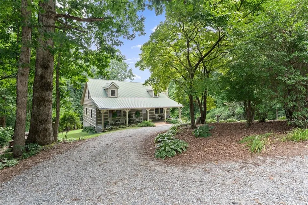 481 Leona Lane Cleveland, GA 30528