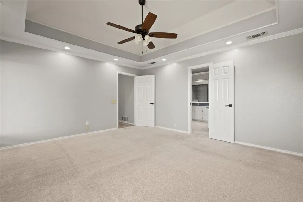 10200 Fieldcrest Drive Benbrook, TX 76126