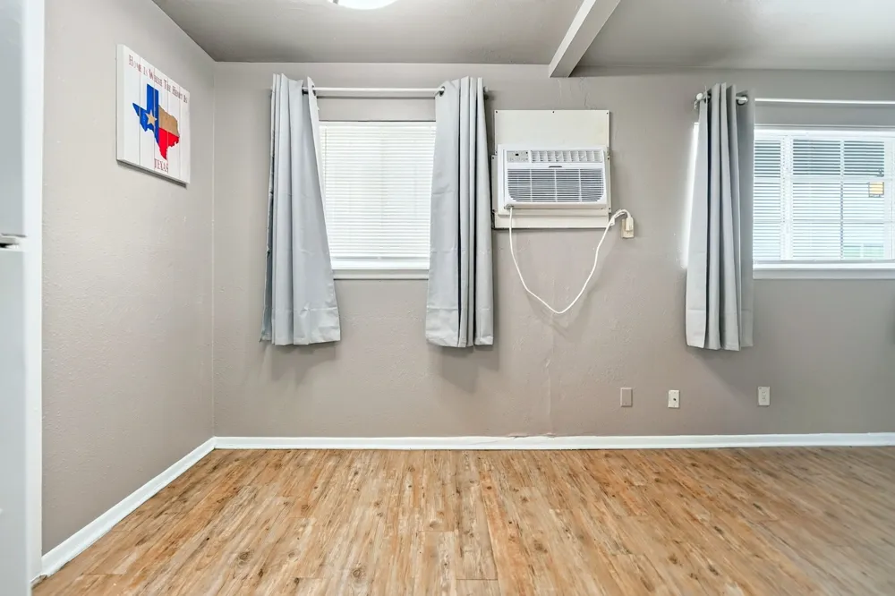 1417 Bennett Avenue #G Dallas, TX 75206