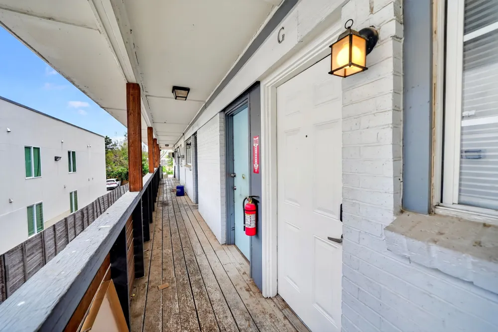 1417 Bennett Avenue #G Dallas, TX 75206