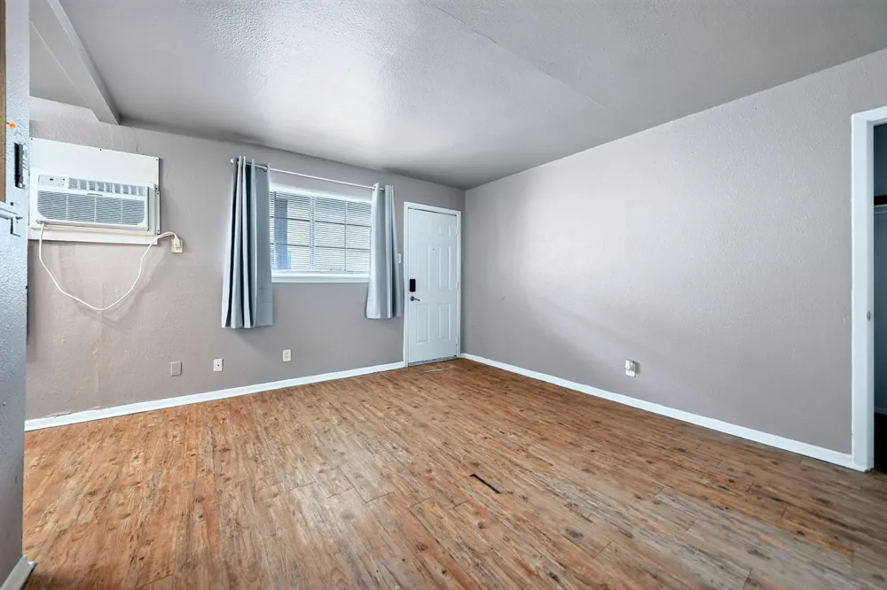 1417 Bennett Avenue #G Dallas, TX 75206