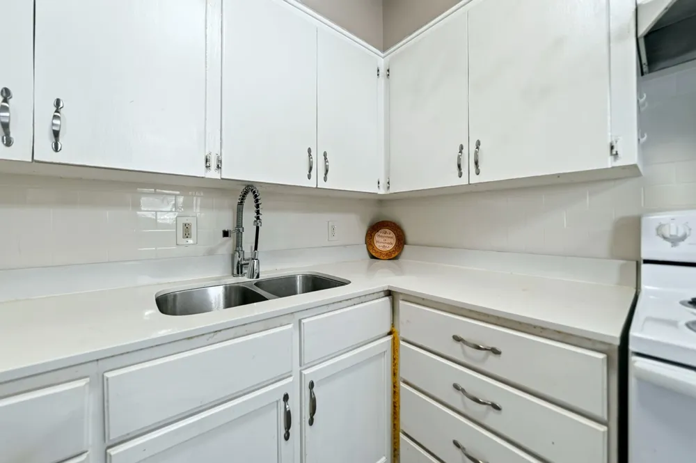 1417 Bennett Avenue #G Dallas, TX 75206