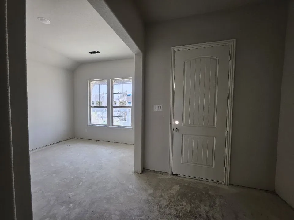 3008 Leopard Lane Ennis, TX 75119