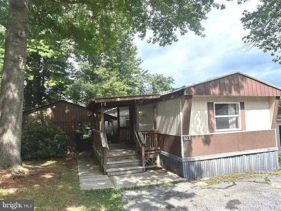 92 MIC NAN DRIVE Middletown, PA 17057