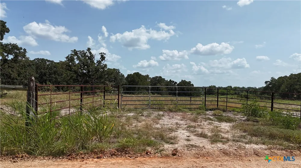 6038 County Road 234 Milano, TX 76556