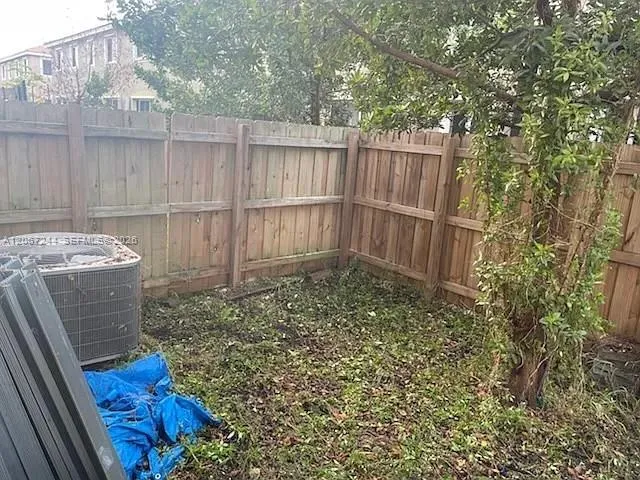 2475 SE 11th St Homestead, FL 33035
