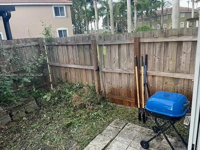 2475 SE 11th St Homestead, FL 33035