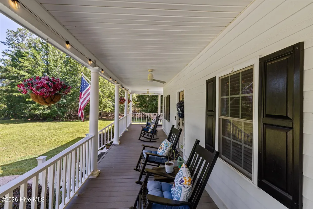 553 Oakwood Pointe Road Appling, GA 30802