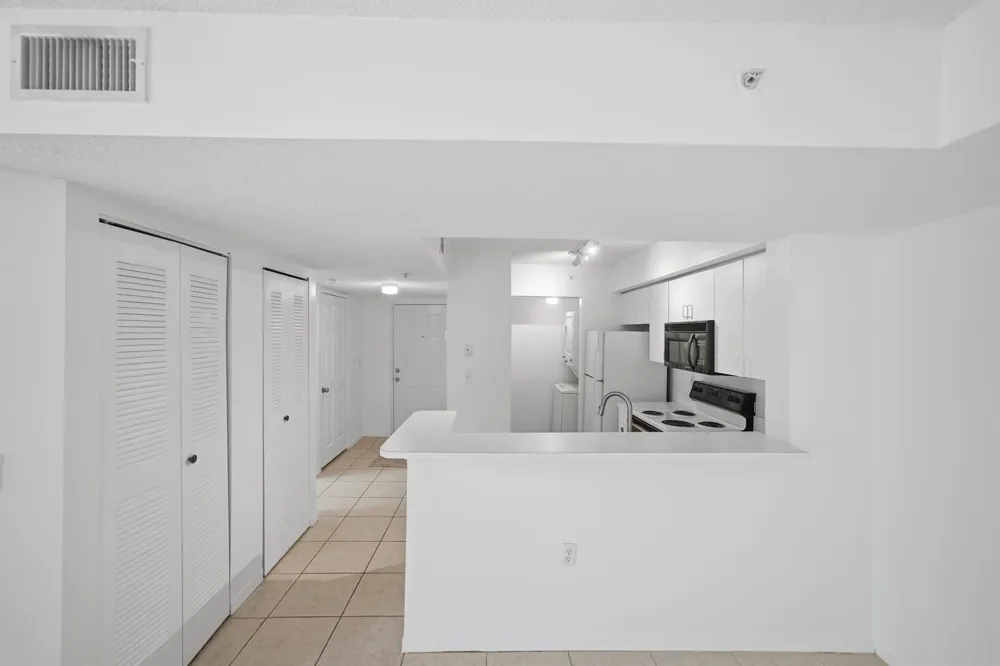 1640 42ND CIRCLE #209 Vero Beach, FL 32967