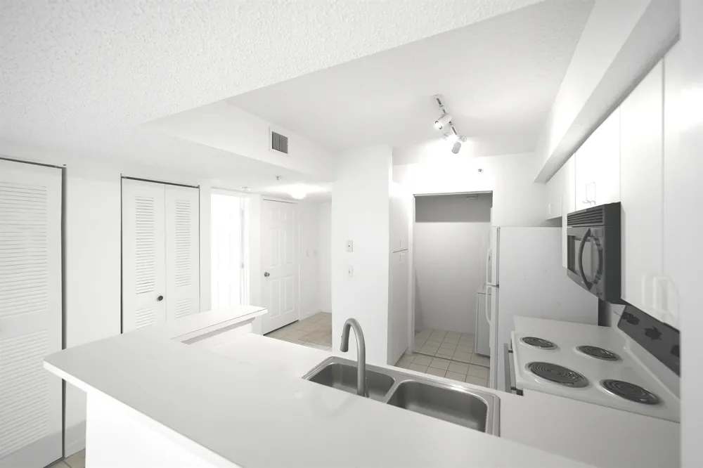1640 42ND CIRCLE #209 Vero Beach, FL 32967