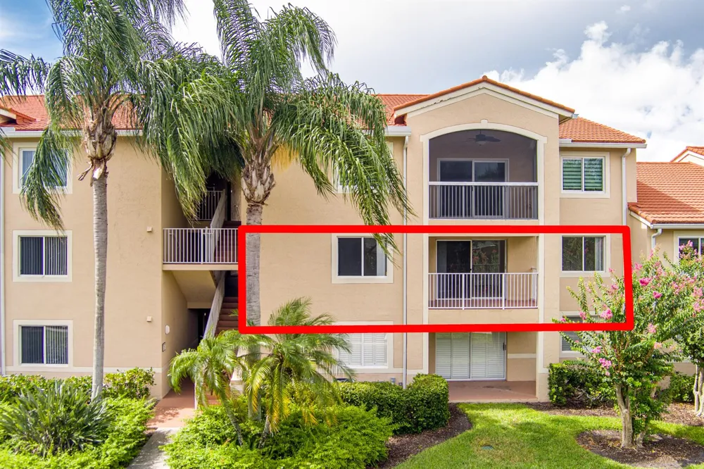 1640 42ND CIRCLE #209 Vero Beach, FL 32967