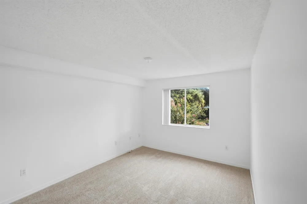 1640 42ND CIRCLE #209 Vero Beach, FL 32967