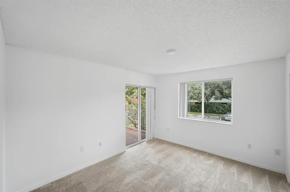 1640 42ND CIRCLE #209 Vero Beach, FL 32967