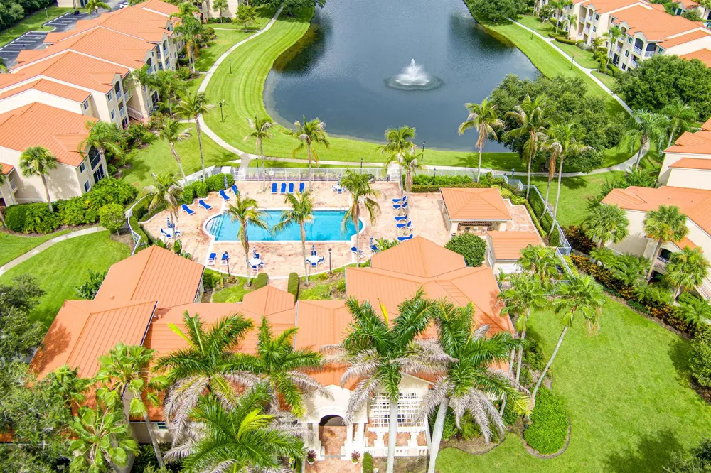 1640 42ND CIRCLE #209 Vero Beach, FL 32967