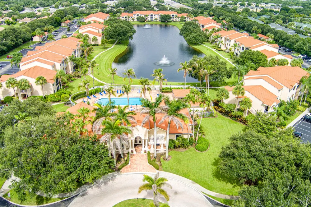 1640 42ND CIRCLE #209 Vero Beach, FL 32967