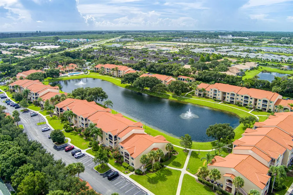 1640 42ND CIRCLE #209 Vero Beach, FL 32967
