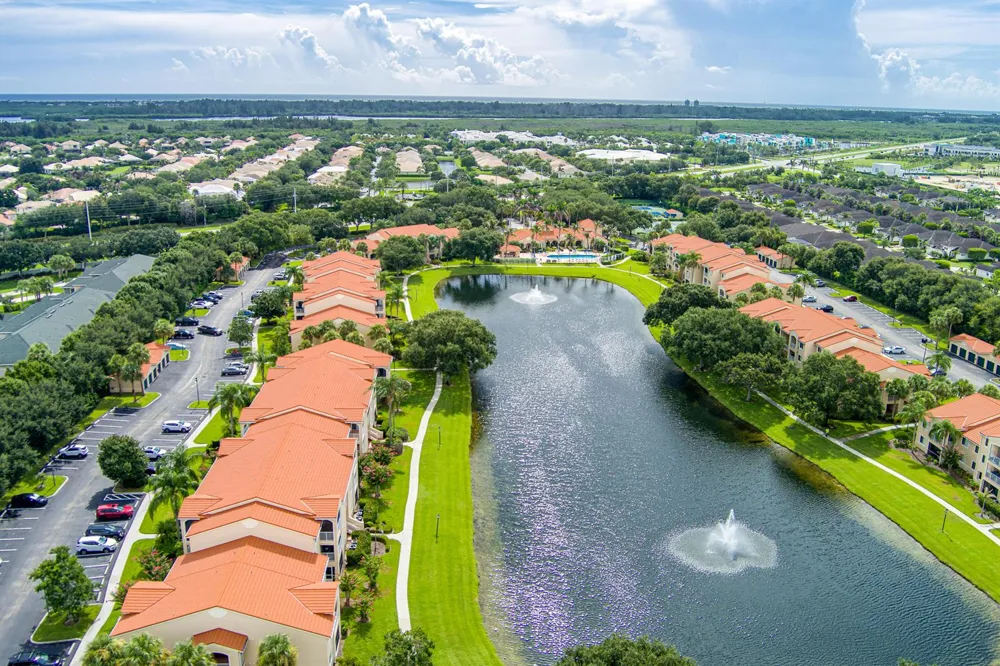 1640 42ND CIRCLE #209 Vero Beach, FL 32967