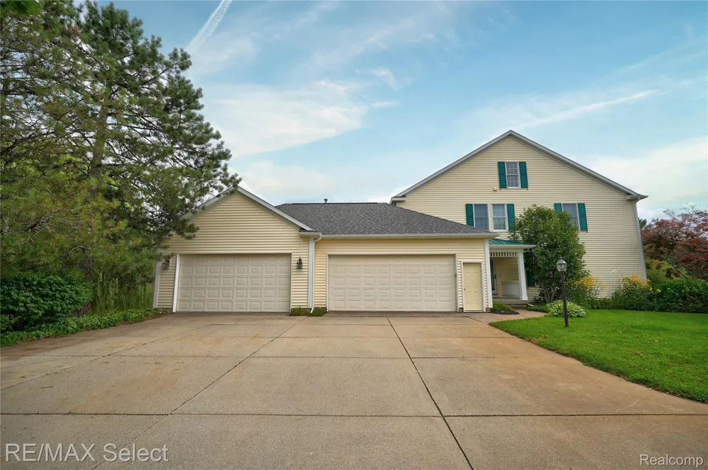 8211 Burleigh Road Atlas Township, MI 48439
