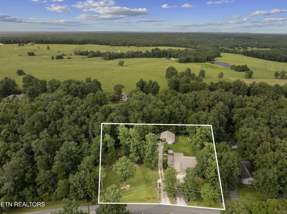 3213 Pueblo Drive Crossville, TN 38572