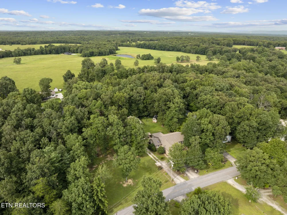 3213 Pueblo Drive Crossville, TN 38572