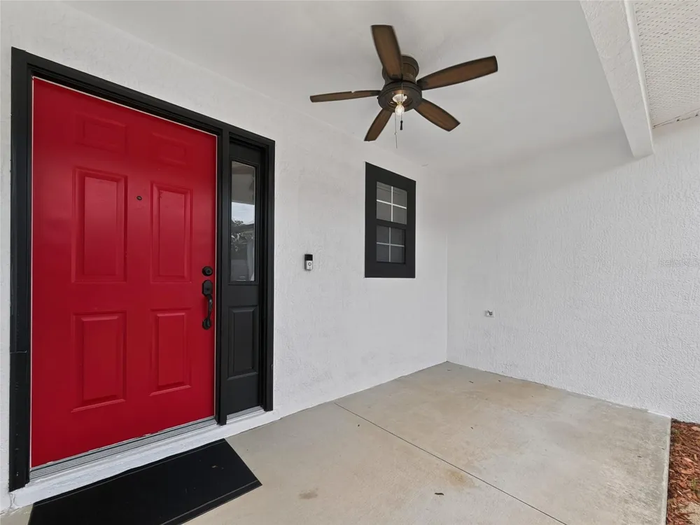370 CARRIAGE LANE Lady Lake, FL 32159