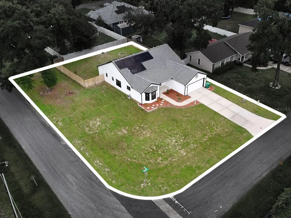 370 CARRIAGE LANE Lady Lake, FL 32159